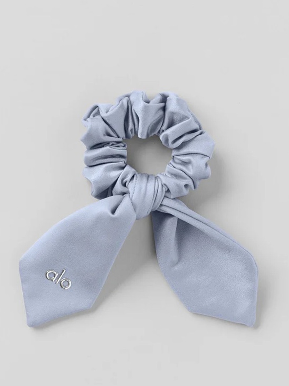 NWT Alo Airlift Rhythm Scrunchie in Winter Frost